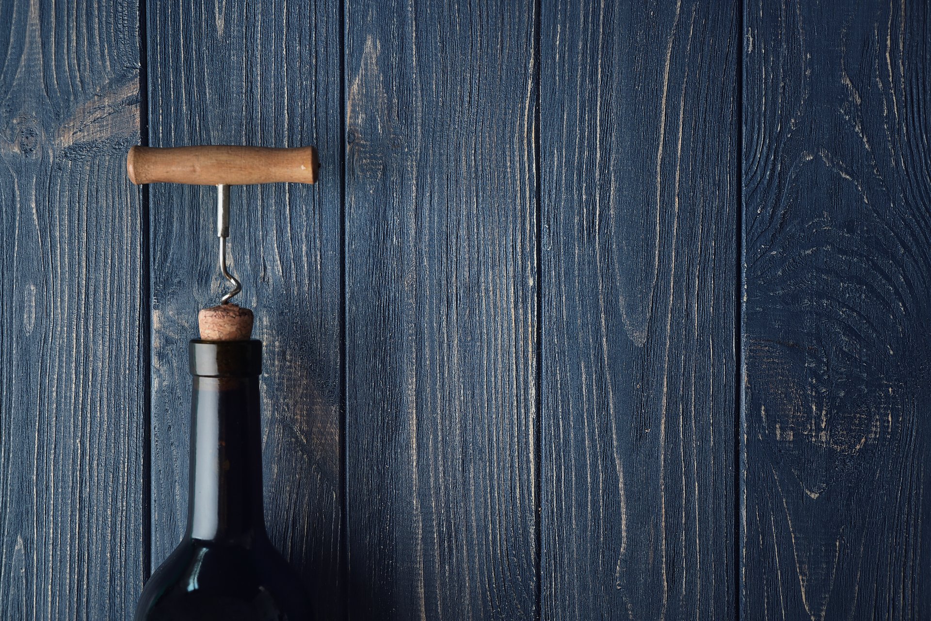 Vinificazione Casalinga: Guida alla Creazione del Vino in Casa